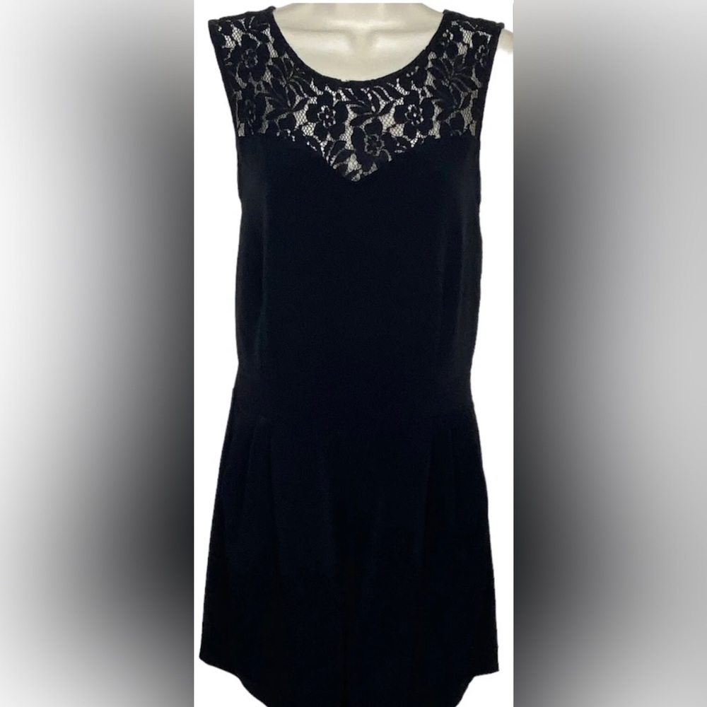 Caribbean Queen Juniors Sleeveless Jumpsuit Shorts Overalls M Black Floral Lace